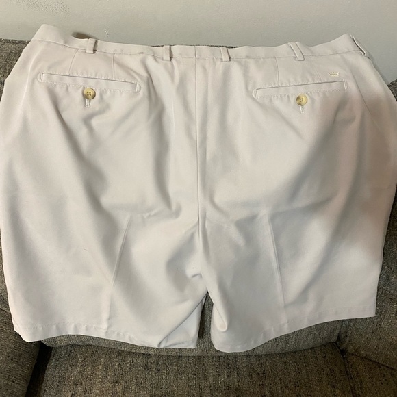 Peter Millar Golf Shorts - Picture 4 of 5